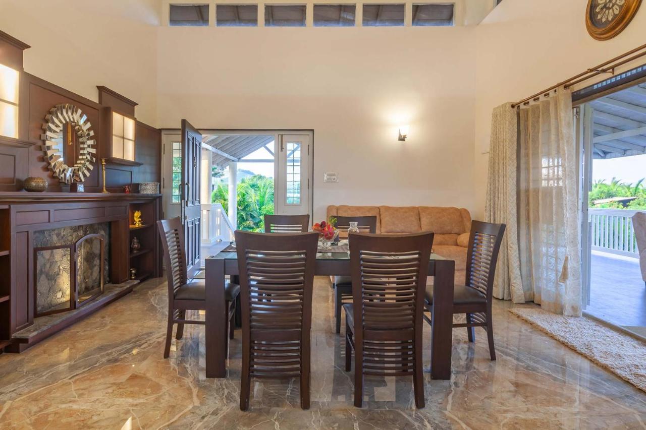 Stayvista'S Lake La Vie - Tranquil Lake-View Villa Amidst Farmland With Pool And Poolside Gazebo - Proximity To Sula Nashik Buitenkant foto